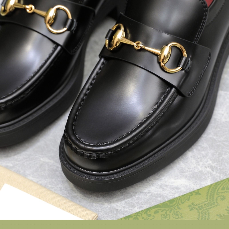 G*u*i leather shoes